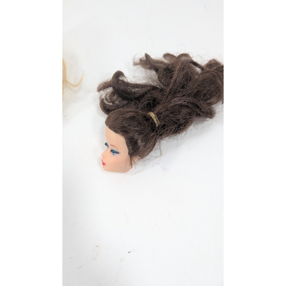 Vintage Barbie Doll Parts Clothing 1966 - 2000 - Picture 3 of 13
